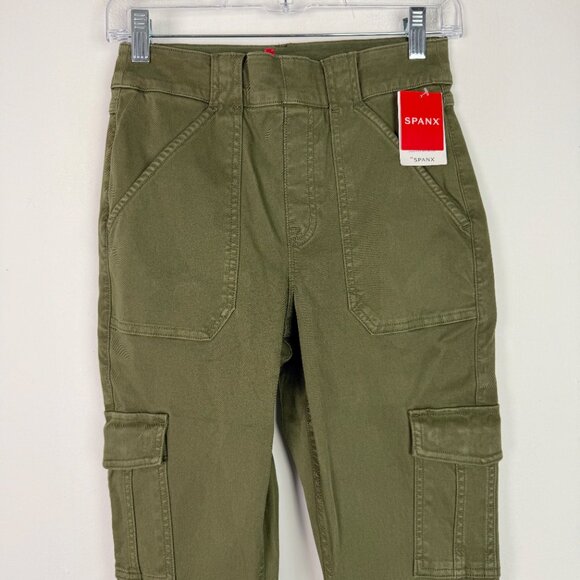 NWT Spanx Stretch Twill Ankle Cargo Pants in Darkened Olive Size Medium M NEW - Picture 3 of 13